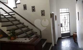 Imagem 6: Sobrado com 200 m² com 4 dormitórios sendo 1 suíte e 4 vagas de garagem