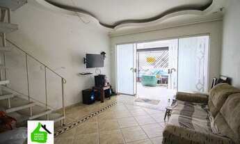 Imagem 3: Sobrado 2 Dormitórios + 1 Suíte + Banheira + Closet + Quintal + Churrasqueira + 2 Vagas Ga