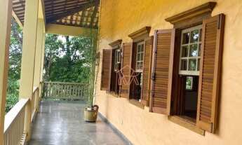 Imagem 3: Casa de 950m2 ,com Vista Definitiva, Mezzanino, Espaço Gourmet e Piscina - Perfeita para Q