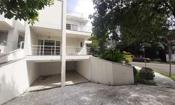 Imagem 2: Casa de condomínio para aluguel possui 300 metros quadrados com 3 quartos