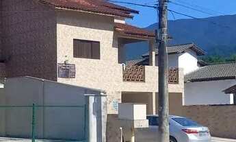 Imagem 5: Casa com piscina na divisa entre Caraguatatuba e Ubatuba