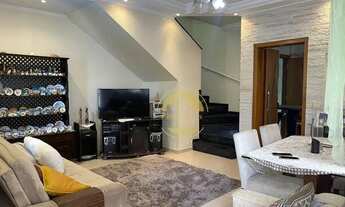 Imagem 7: Sobrado com 3 dormitórios, 2 suítes, semi isolada, com piscina à venda, 350 m² por R$ 1.60