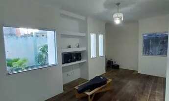 Imagem 3: Casa em Rua Pública na Coroa do Meio