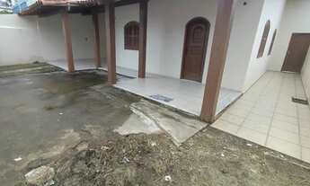 Imagem 3: Casa nos Cavaleiros c/ 4qts, send 1suíte, 2brs, 2vgs, quintal, amrs pnjds