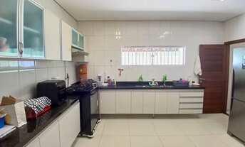 Imagem 3: Casa 4 suítes em terreno de 900m², ideal p/ morar e empreender - Lourival Parente