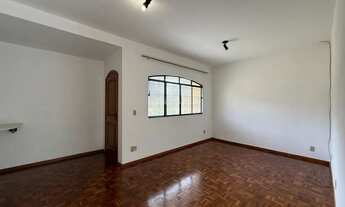 Imagem 4: CASA À VENDA NO JARDIM DAS FLORES EM APUCARANA