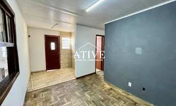 Imagem 2: Casa para locação com amplo pátio e garagem para 4 carros