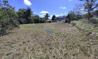 Imagem 2: Terreno plano regularizado e vista pra reserva com 861,28m² condomínio Ouro Vermelho II