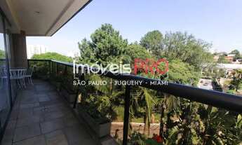 Imagem: Localizado em bairro arborizado com 215m²