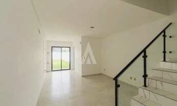 Imagem 2: Sobrado Geminado com 1 suíte(s) mais 2 quarto(s) à venda no bairro Vila Nova em Joinville