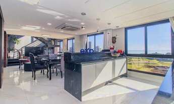 Imagem 2: Apartamento Duplex,129m2, 2 quartos, suíte, 3 vagas e infra completa no Cristal