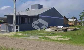 Imagem 5: Casa com 2 quartos/dormitórios no bairro Praia dos Golfinhos, em Balneário Arroio do Silva