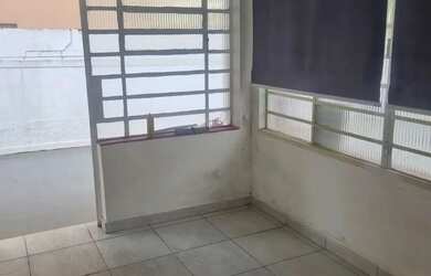 Imagem 8: Casa para venda possui 200 metros quadrados com 3 quartos em Campo Belo - São Paulo - São