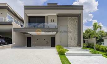 Imagem: Casa Jequitibá - Moderna com Fundo para