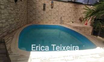 Imagem: Casa de 3 quartos com piscina -FL35