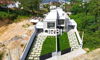 Imagem 2: Casa com 3 dormitórios à venda, 204 m² por R$ 1.380.000,00 - Ponta Aguda - Blumenau/SC