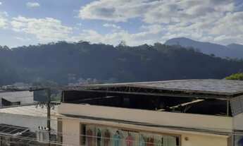 Imagem 2: Apto próximo ao Centro, início da Rua Teresa, frente, sol, elevador - Petrópolis - RJ