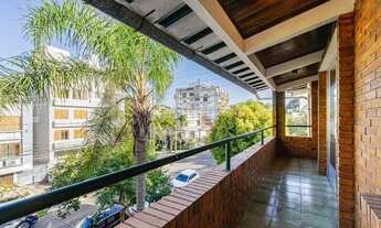 Imagem 2: Casa com 6 quartos e pátio no Bairro Higienópolis