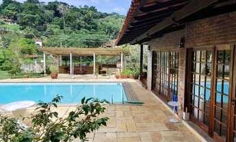 Imagem 2: Casa para venda tem 700 metros quadrados com 7 quartos em Vila Margarida - Miguel Pereira