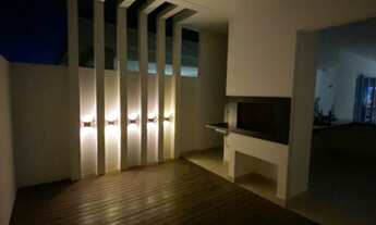 Imagem 6: Casa no Ecoville 1 com 3 quartos sendo 2 suítes, closet, linda área gourmet atrás