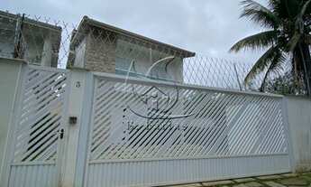 Imagem 2: Casa para venda e locação com piscina privativa