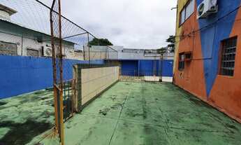 Imagem 2: Casa para aluguel possui 380 metros quadrados com 8 quartos em Torreão - Recife - PE