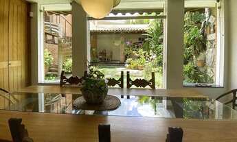 Imagem 2: Ótima casa a Venda Com 03 Quartos , 03 Vagas, Próximo Ao Metro