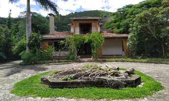 Imagem 5: Sítio com casarão no centro de Itaipava(Comercial / multifamiliar