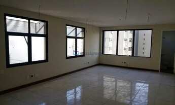 Imagem 7: Hospital São Paulo, Conjunto comercial ao lado da Estação Shopping/ Metrô Santa Cruz