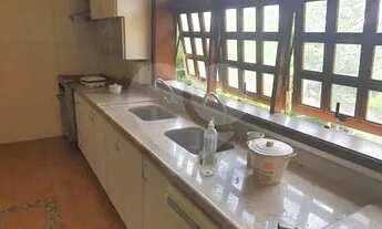 Imagem 6: Sobrado em rua fechada no Pé da Serra da Cantareira