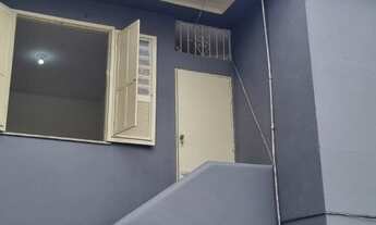 Imagem: Alugo casa Rua Itaquati n 115 fundos 1 quarto