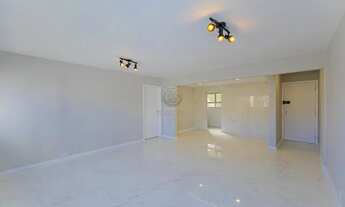 Imagem 4: Apartamento com 3 dormitórios à venda com 153.08m² por R$ 570.000,00 no bairro Água Verde