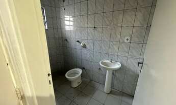 Imagem 2: ALUGO Casa com 1 dormitório