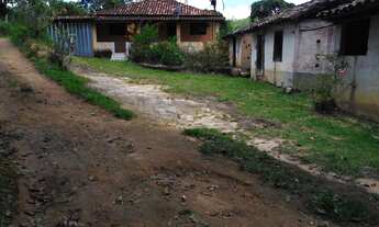 Imagem 7: Sítio em Desterro de Entre Rios MG Casa Centenária 30 mil metros 2 lagoas