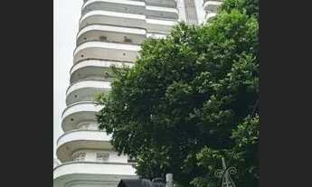 Imagem 2: Alugo Apto 2/4 em Frente a Praça da República - Nazaré