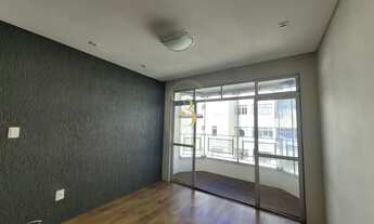 Imagem 2: Amplo apartamento com 81m², 02 dormitórios, 01 vaga, no bairro Canto/Florianópolis