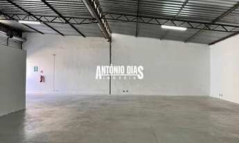 Imagem 3: Galpão Poço Rico com pé direito alto