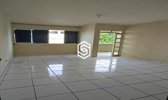 Imagem 2: 3017)-Apartamento para aluguel possui 128 metros quadrados com 3 quartos em Centro - Tere