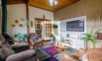 Imagem 3: Casa para Aluguel - Teresópolis, 3 Quartos, 190 m2