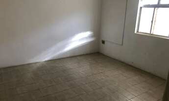 Imagem 2: SEA - Casa de dois Andares - Excelente Localização