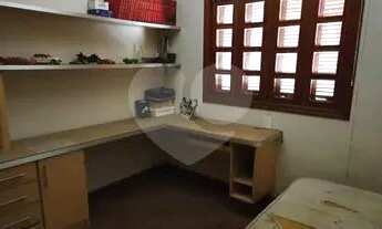 Imagem 5: Sobrado em rua fechada no Pé da Serra da Cantareira