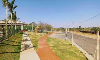 Imagem 5: LOTE DE ESQUINA JARDINS SEVILHA ÁREA DE 402 METROS PLANO FRENTE MATA PRÓX A PORTARIA FINAN