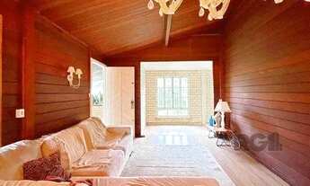 Imagem 7: Casa em Porto Alegre, no bairro Ipanema, com 3 dormitório(s), e 3 banheiros, à venda