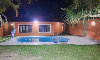 Imagem 3: Rio das Ostras a 400 mts da praia do bosque, vendo casa , 420 mts , piscina, área gourmet