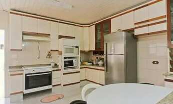 Imagem 6: Casa com 4 Quarto(s) e 3 banheiro(s) para Alugar, 400 m² por R$ 8000 / Mês