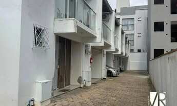 Imagem 2: Sobrado à Venda no Bairro Areias em Camboriú com 2 Dormitórios