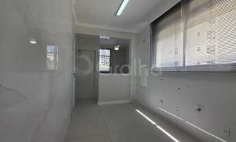 Imagem 6: Apartamento para Venda em Florianópolis, Centro, 3 dormitórios, 1 suíte, 4 banheiros, 2 va