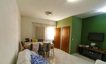 Imagem 4: Casa em Porto Alegre, no bairro Cavalhada, com 5 dormitório(s), e 5 banheiros, à