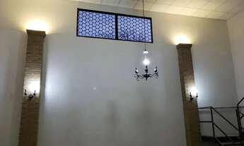 Imagem 7: Casa para venda tem 316 metros quadrados com 5 quartos