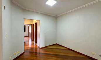 Imagem 6: Sobrado à venda no Condomínio Deltaville I  área gourmet com piscina e 2 suítes com close